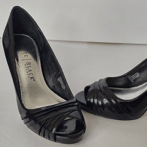 White House Black Market Women's AVA Leather Peep Toe Pumps Black Size 7